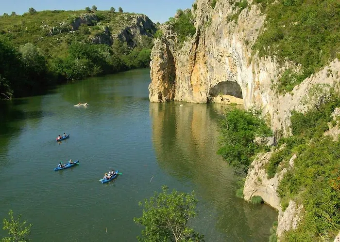 Le Clos Des Vignes Junas
